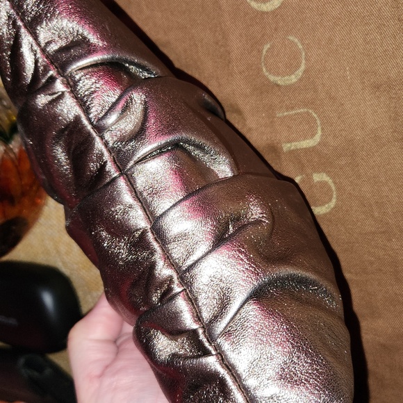 Gucci Clutch - Picture 8 of 10